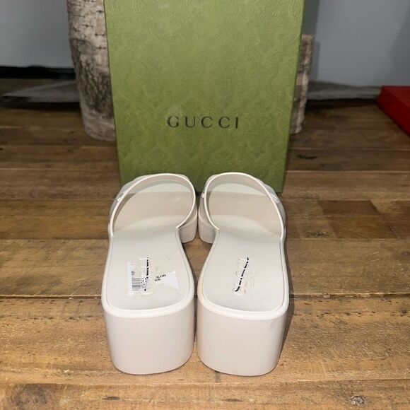 Gucci Rubber Sandals - Picture 2 of 9